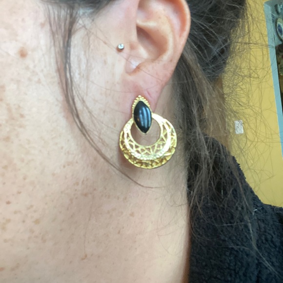 🖤Vintage gold enameled earrings - Picture 8 of 12